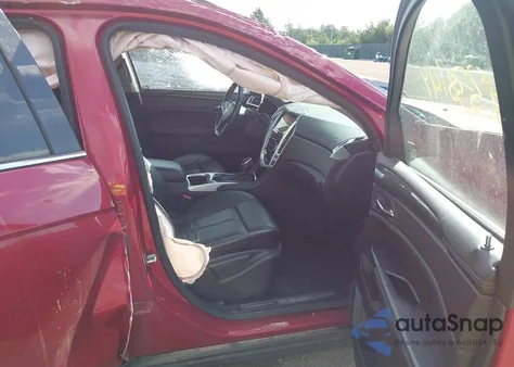 2015 Cadillac Srx Standard z USA, uszkodzony, nr VIN 3GYFNAE32FS533063